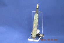 Load image into Gallery viewer, Zen Fountain Pen in Gunmetal
